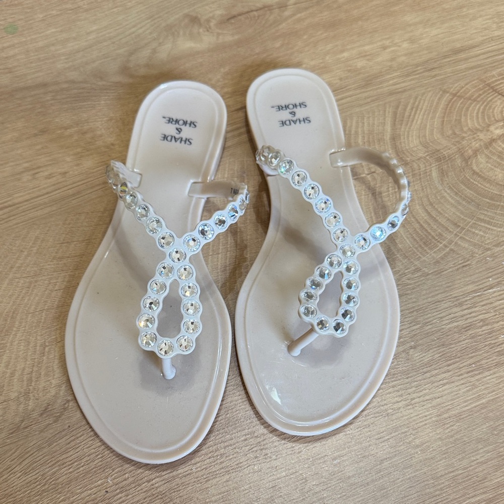 Rhinestone flip-flop